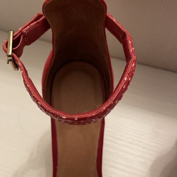 Strappy pumps, leather straps, suede heel. Deep red color, 85 mm heel.